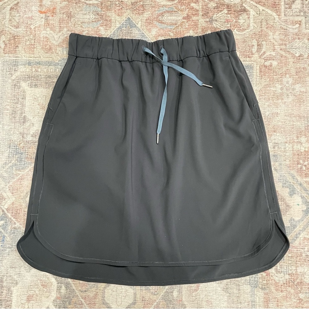 Lululemon On the Fly Skirt
